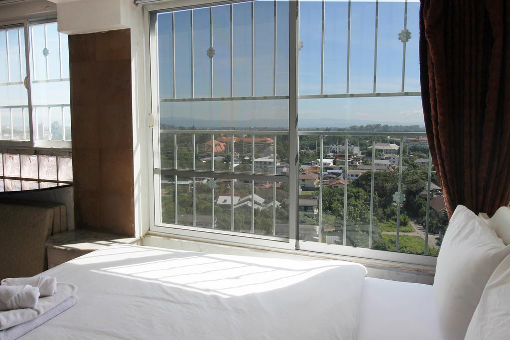 Apartamento Penthouse Galare Thong Tower Chiang Mai Exterior foto